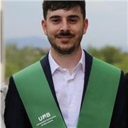 Recien graduado en Geología (carrera de ciencias) e interesado en compartir mi conocimiento con gente que tenga ganas de aprender